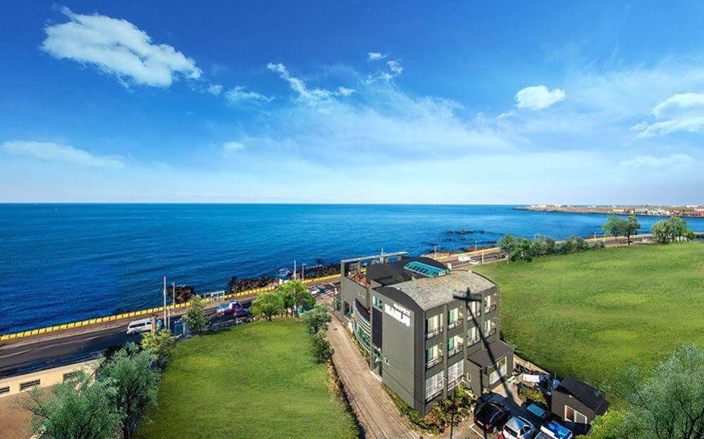 Maniju Pension Togŭnnae Exterior photo
